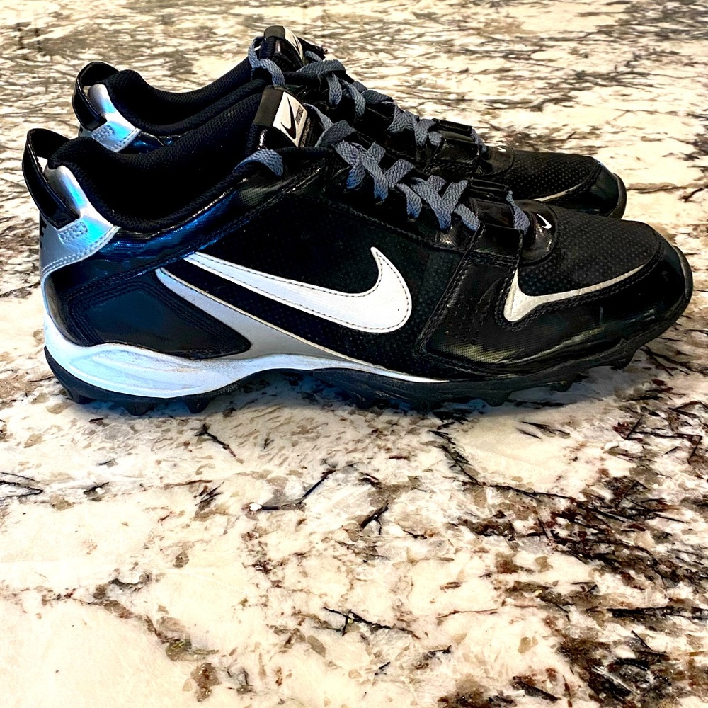 Nike Football Plastic Cleat. Black White Silver.  size 13 Land Shark Legacy